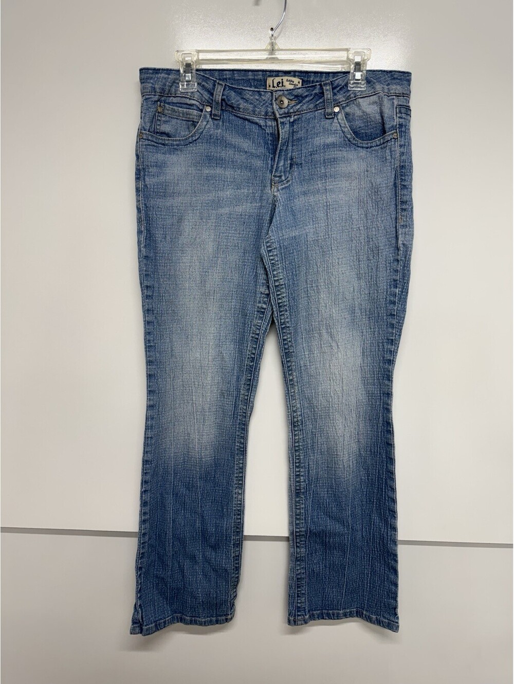 L.E.I. Ashley Lowrise Bootcut Jeans Junior 15 Long Medium Wash Blue Denim Y2K